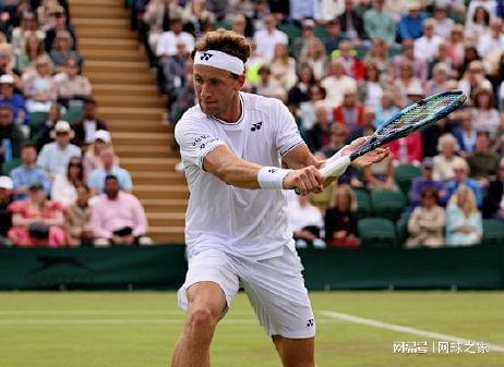 冰球运动并 冰球运动并