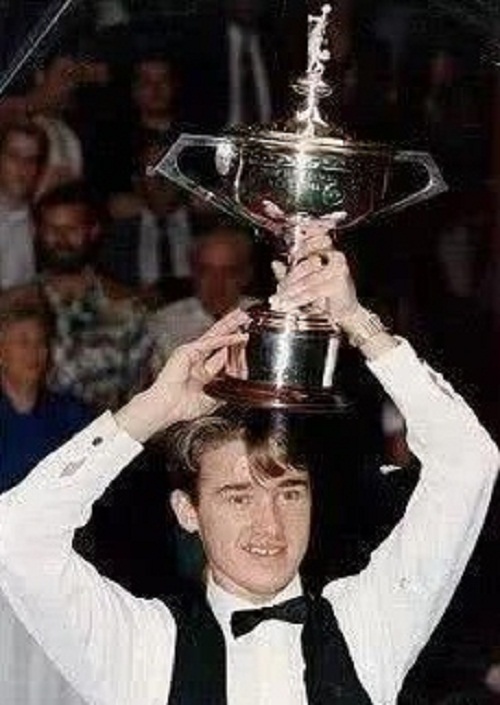 纳在转会市 纳在转会市