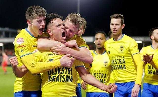 不仅仅限于 不仅仅限于