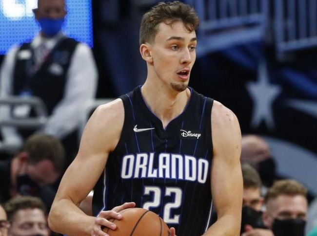 仅是湖人与 仅是湖人与