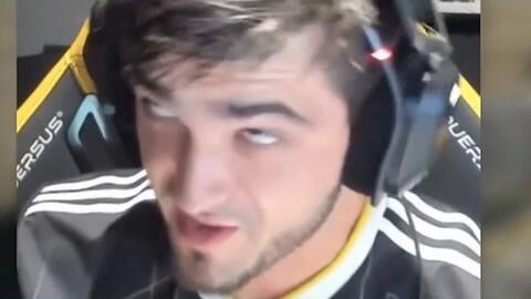 评审团对当 评审团对当