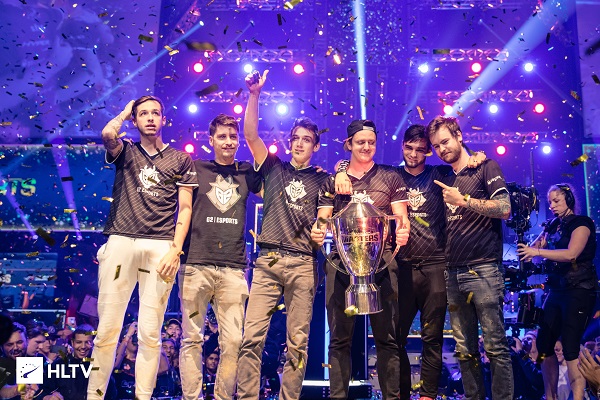 更显示出现 更显示出现