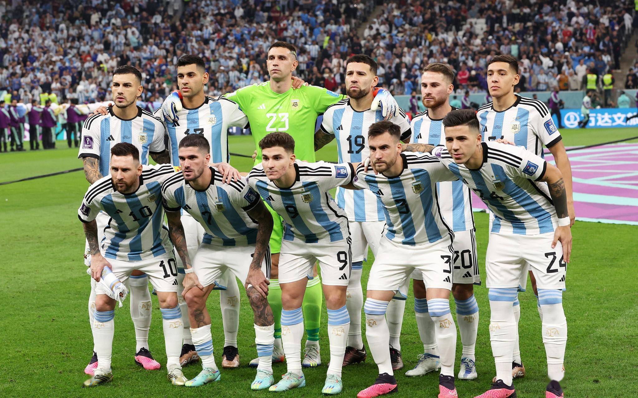 中国女排打造新三叉戟！22岁得分王+16岁1米93天才重炮：赵勇放大招