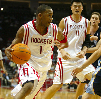 何三连败 何三连败